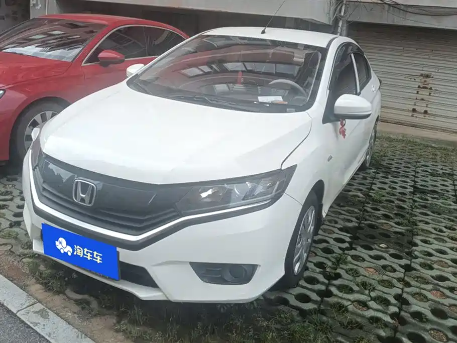 Honda Greiz 2016