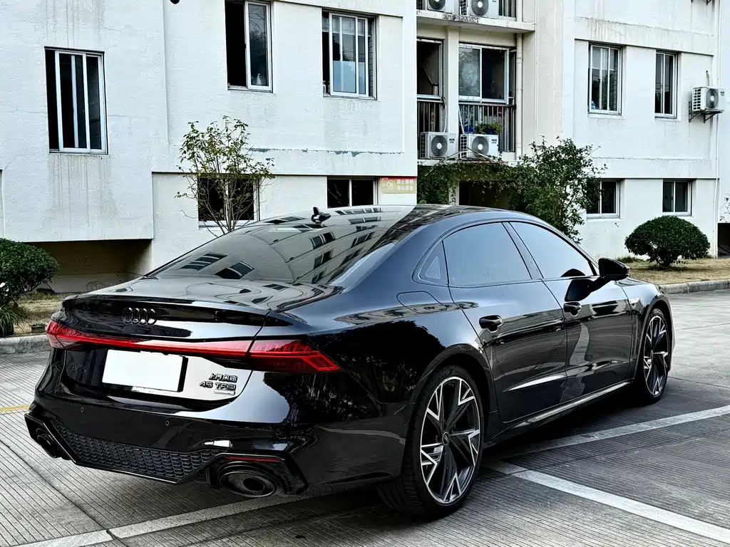 Audi A7L 2024 — фото 13
