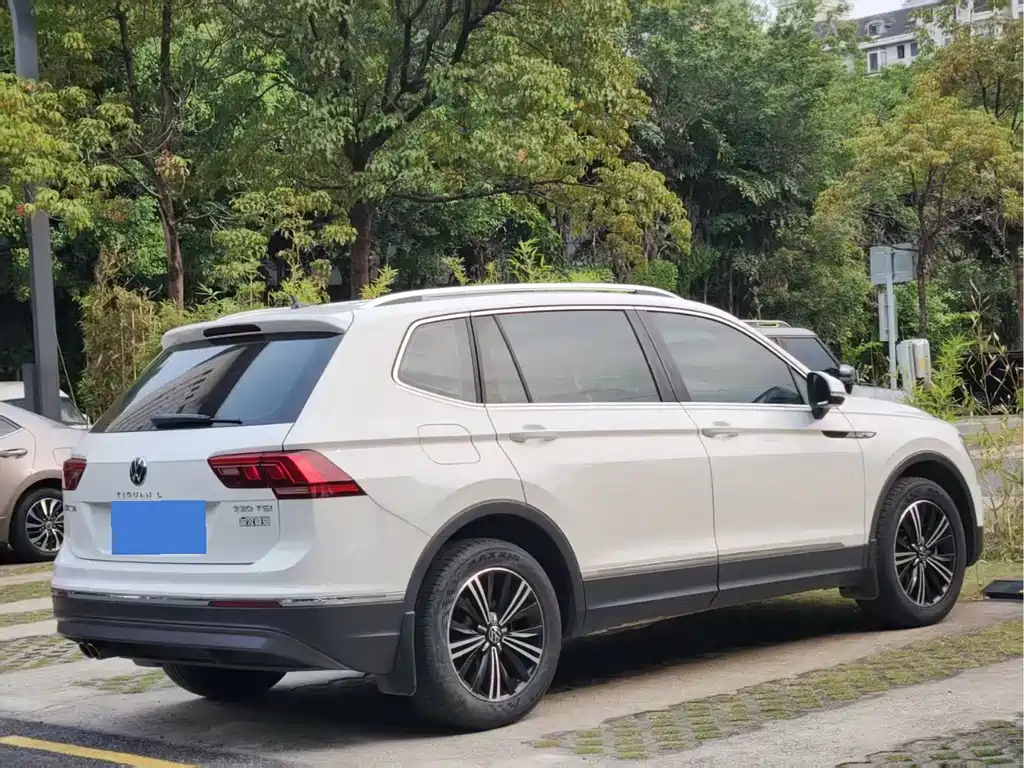 Volkswagen Tiguan L 2020 — фото 8