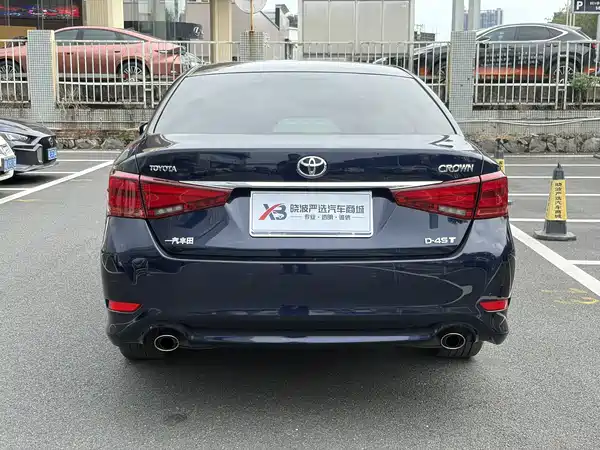 Toyota Crown 2018