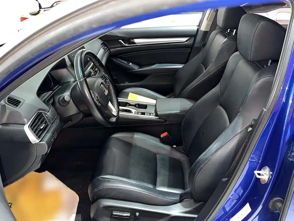 Honda Accord 2018 — фото 11