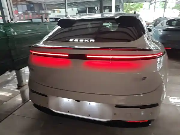 Zeekr 007GT 2025