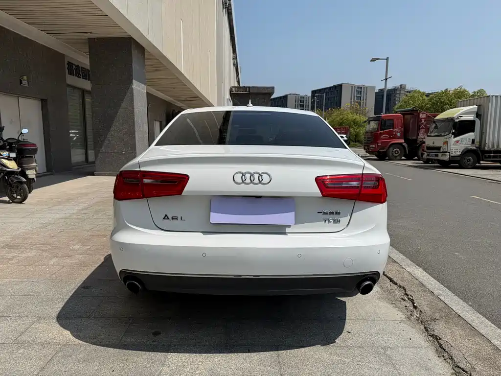 Audi A6L 2015 — фото 7