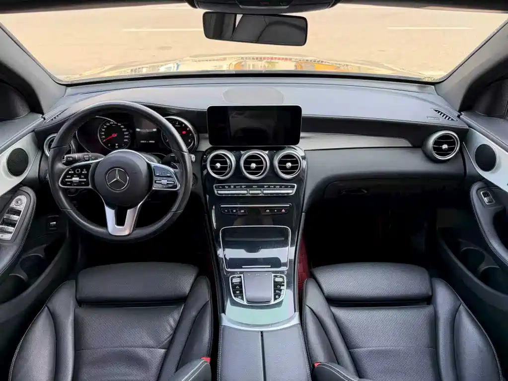 Mercedes-Benz GLC 2019 — фото 15