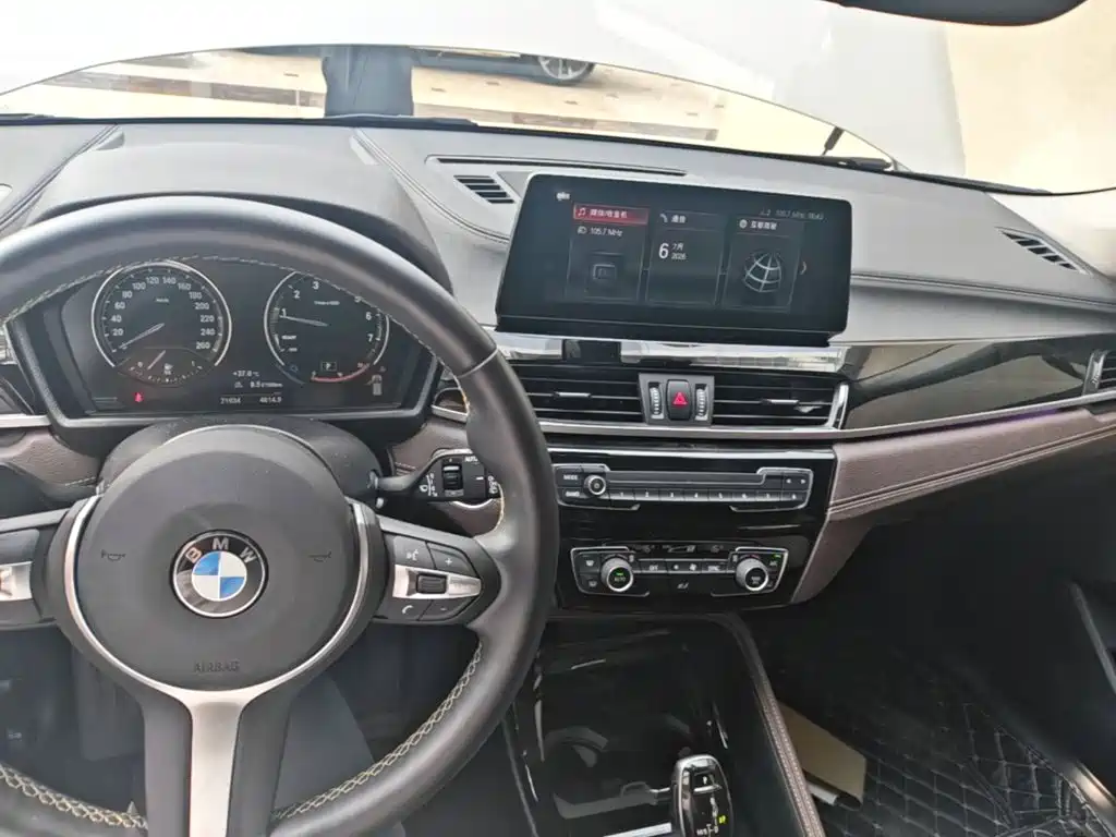 BMW X2 2023 — фото 10