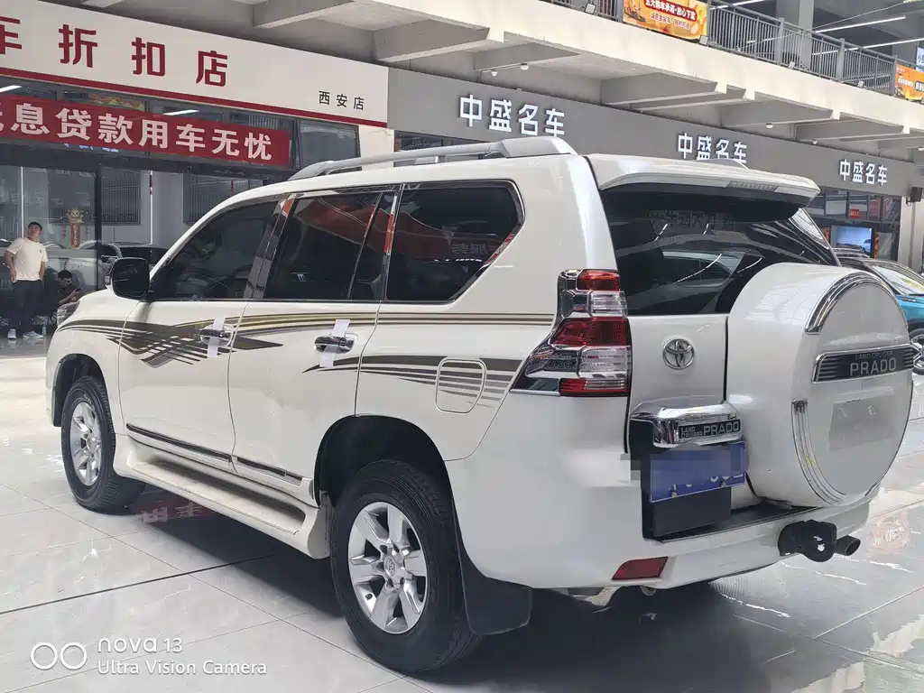 Toyota Prado 2018 — фото 16