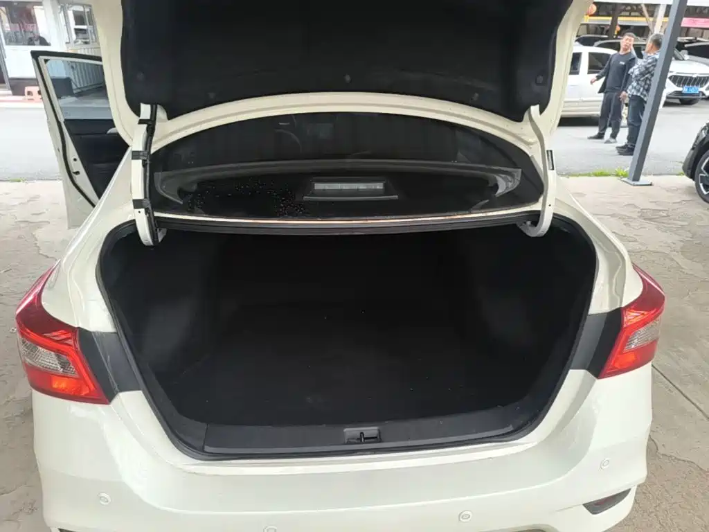 Nissan Sylphy 2025 — фото 19