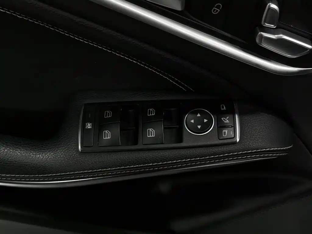 Mercedes-Benz GLA 2017 — фото 9