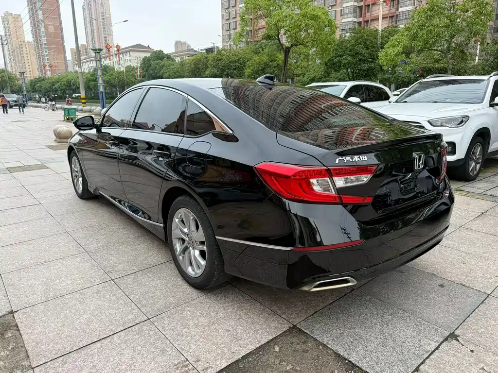 Honda Accord 2021 — фото 9