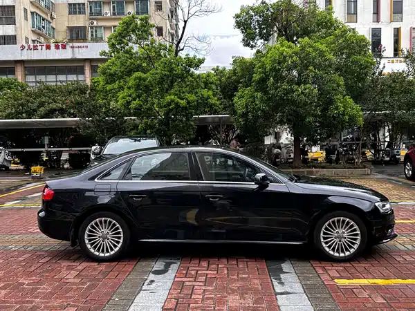 Audi A4L 2013