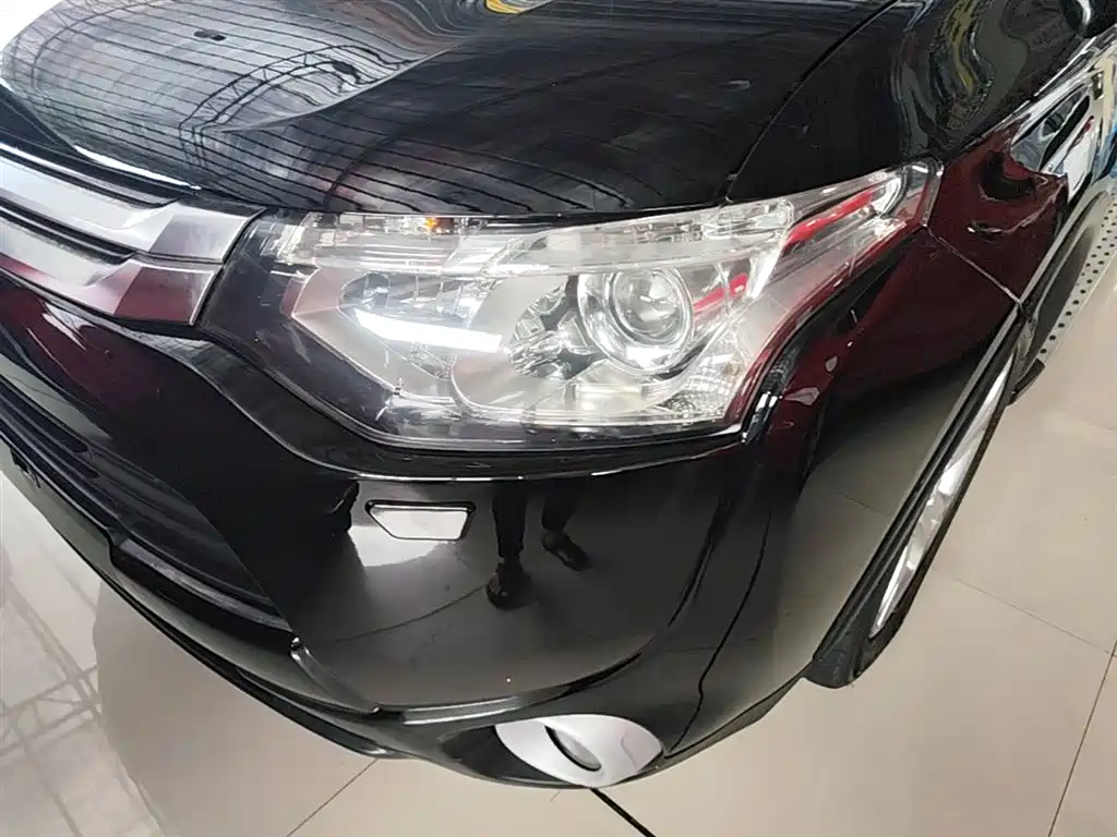 Mitsubishi Outlander 2015 — фото 24