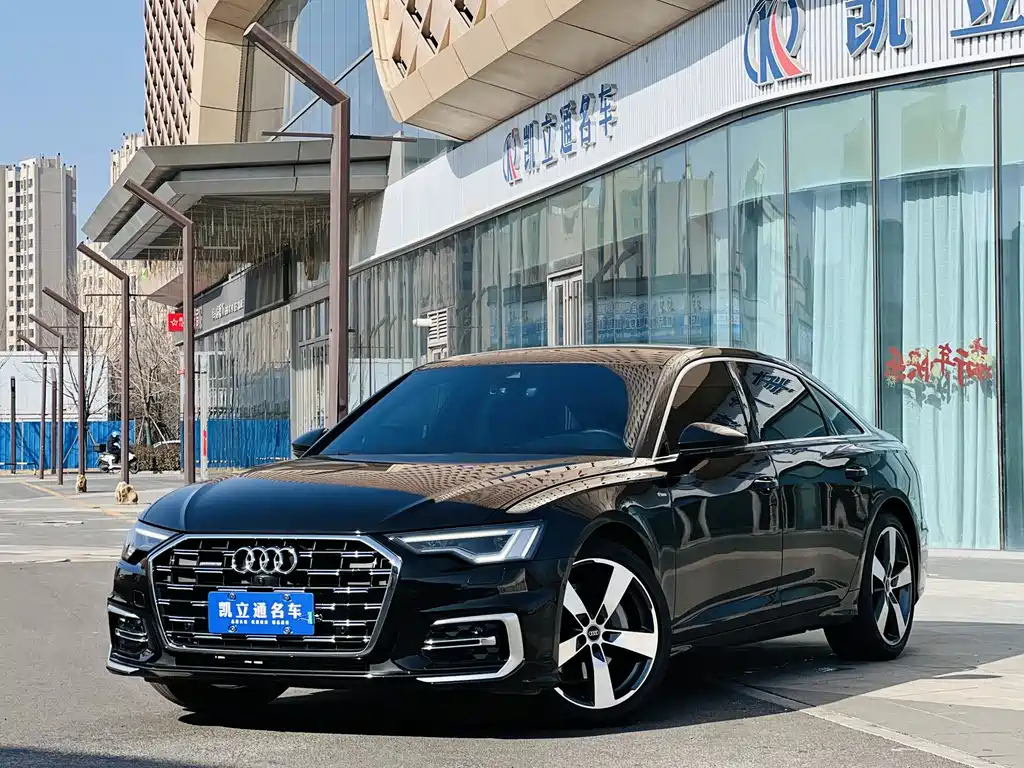 Audi A6L 2022 — фото 1