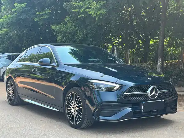 Mercedes-Benz C-Class 2024