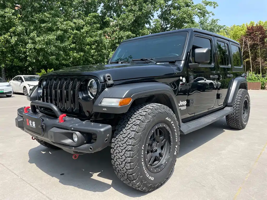 Jeep Wrangler 2022 — фото 1