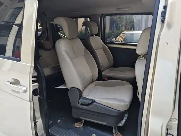 Wuling Rongguang V 2017