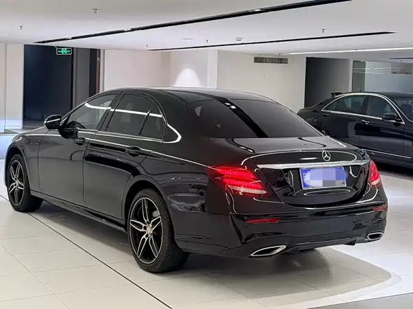 Mercedes-Benz E-Class 2018