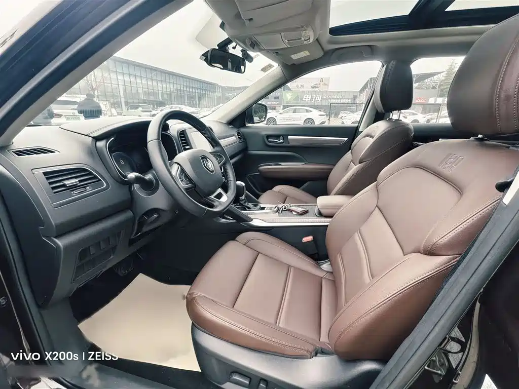 Renault Koleos 2018 — фото 14