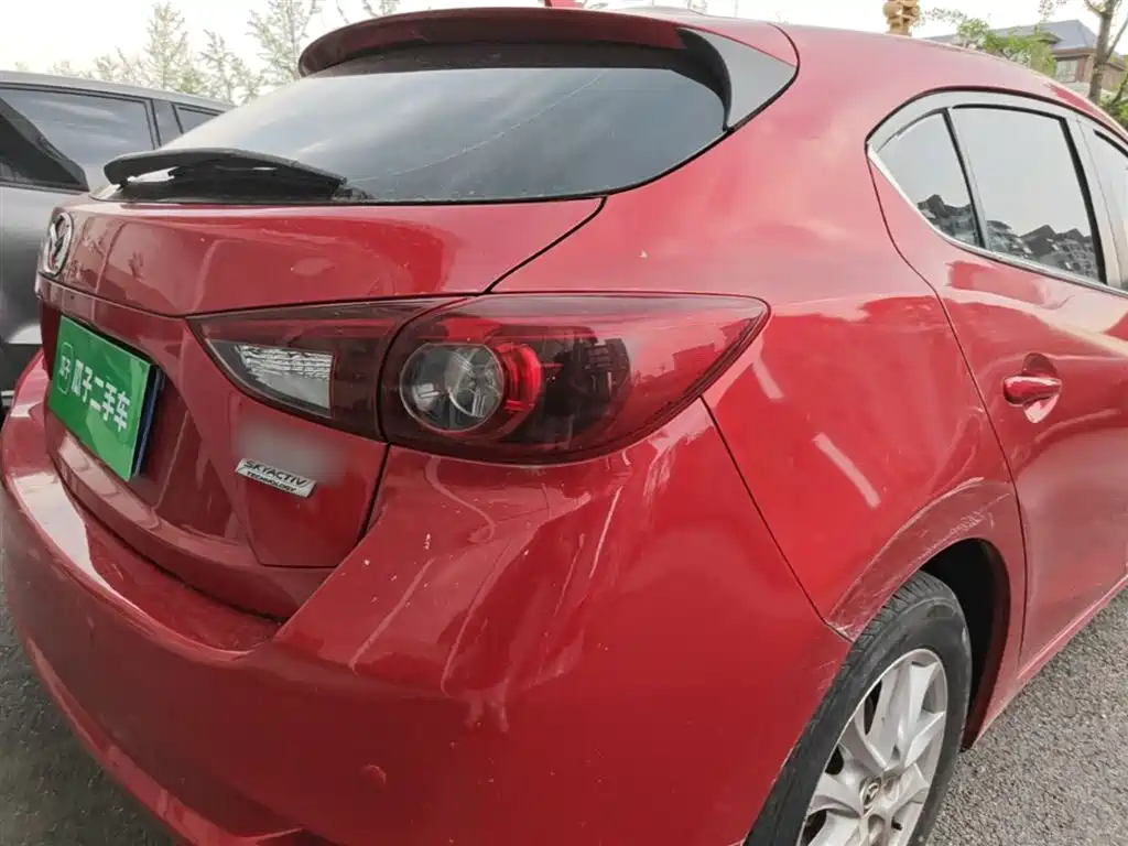 Mazda 3 Axela 2017 — фото 8