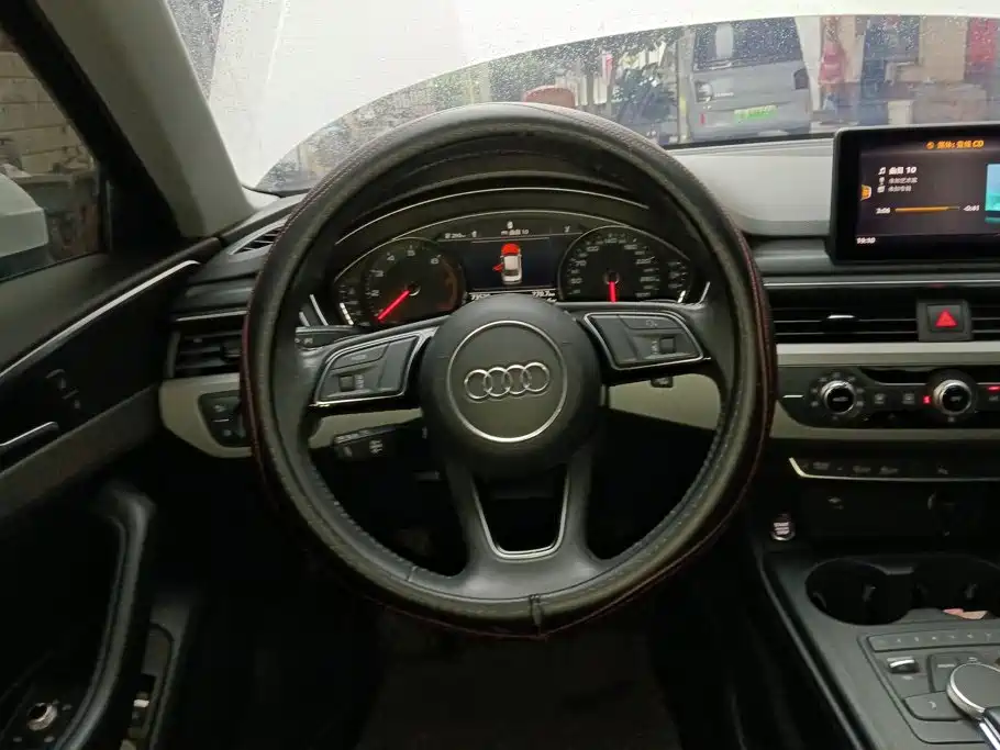 Audi A4L 2018 — фото 15