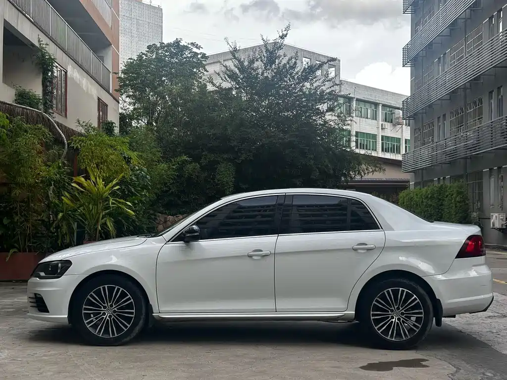 Volkswagen Bora 2016