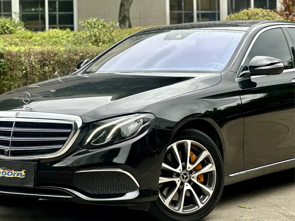 Mercedes-Benz E-Class 2017 — фото 9