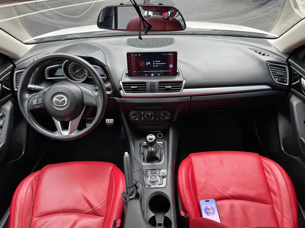 Mazda 3 Axela 2015 — фото 10