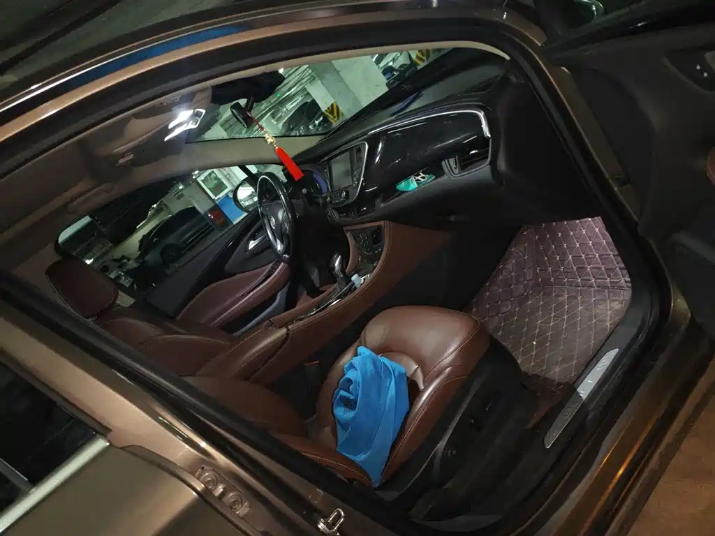Buick Envision Plus 2017 — фото 20