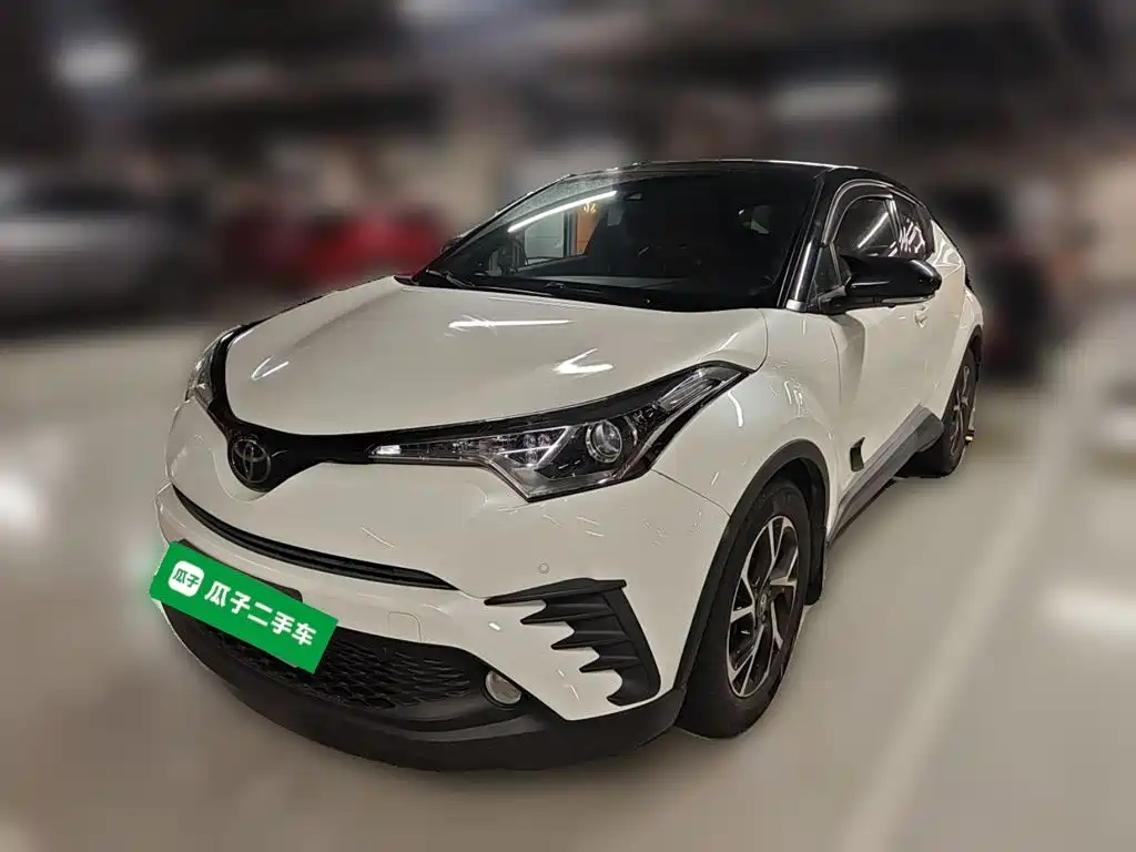 Toyota C-HR 2019 — фото 1