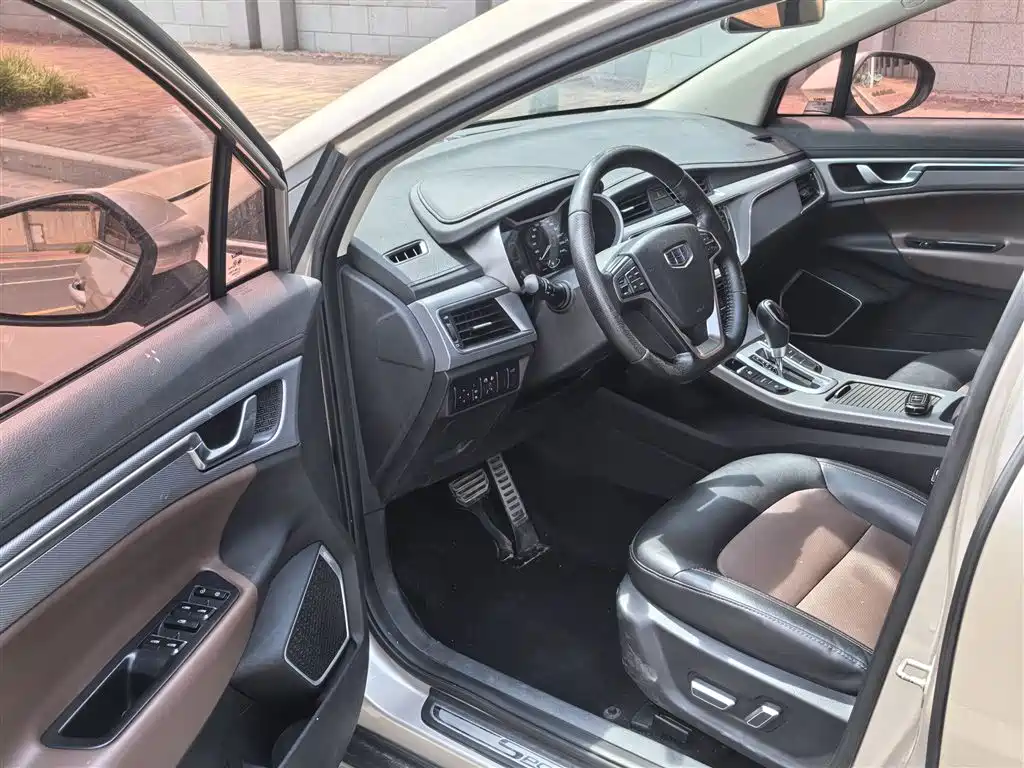 Geely Emgrand GS 2018 — фото 13