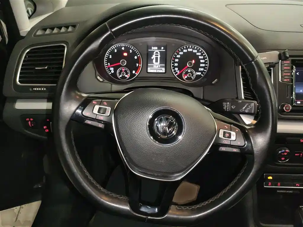 Volkswagen Sharan 2017 — фото 11
