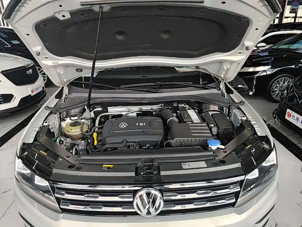 Volkswagen Tiguan L 2017 — фото 20