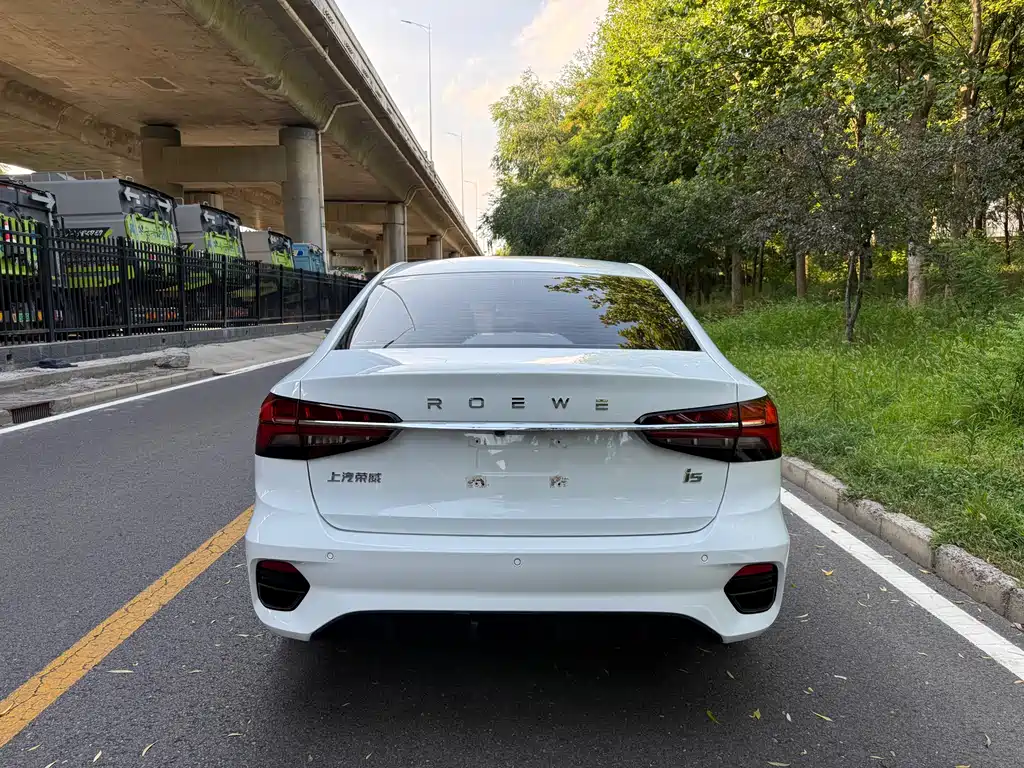 Roewe i5 2022