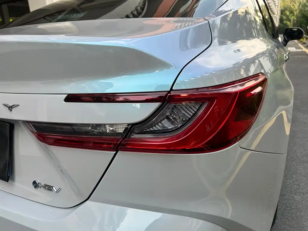 Toyota Camry 2024 — фото 10