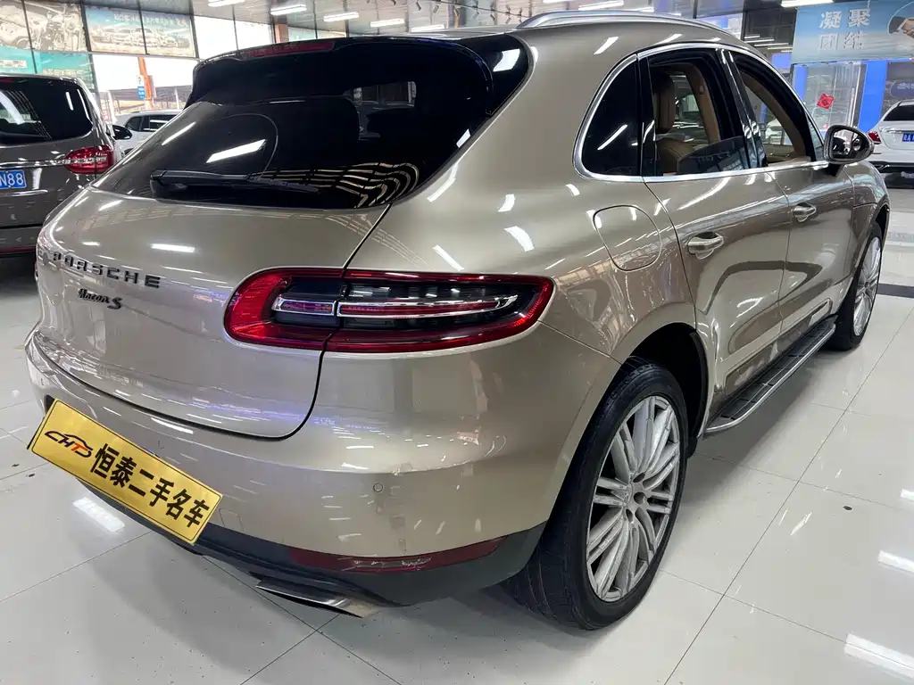 Porsche Macan 2015 — фото 9
