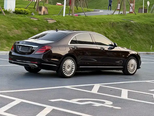 Mercedes-Benz S-Class 2020