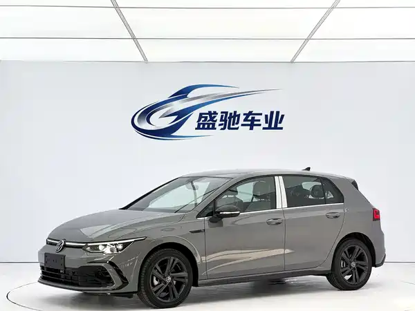 Volkswagen Golf 2024