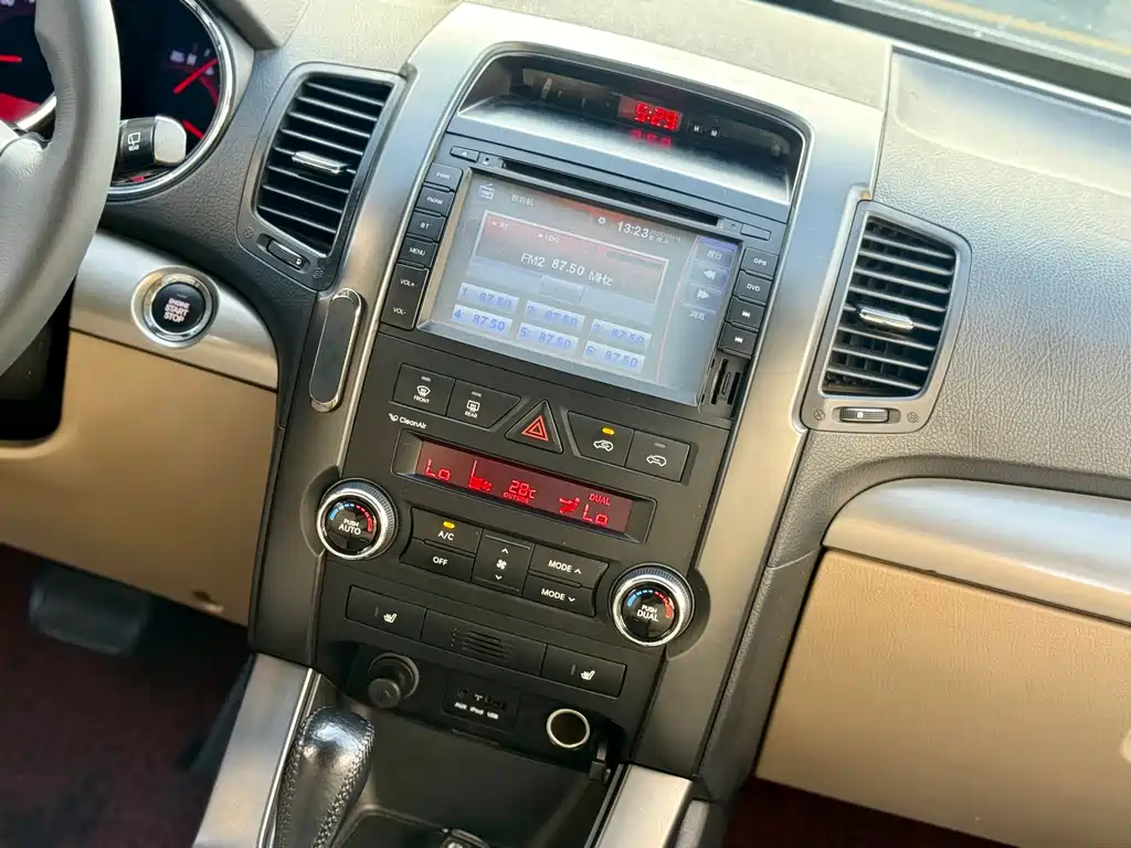 Kia Sorento 2013 — фото 16