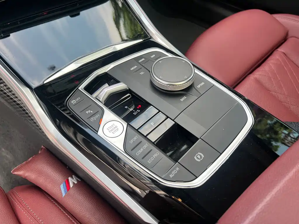 BMW 3 Series 2023 — фото 14