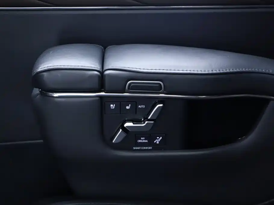 Toyota Alphard 2024 — фото 28