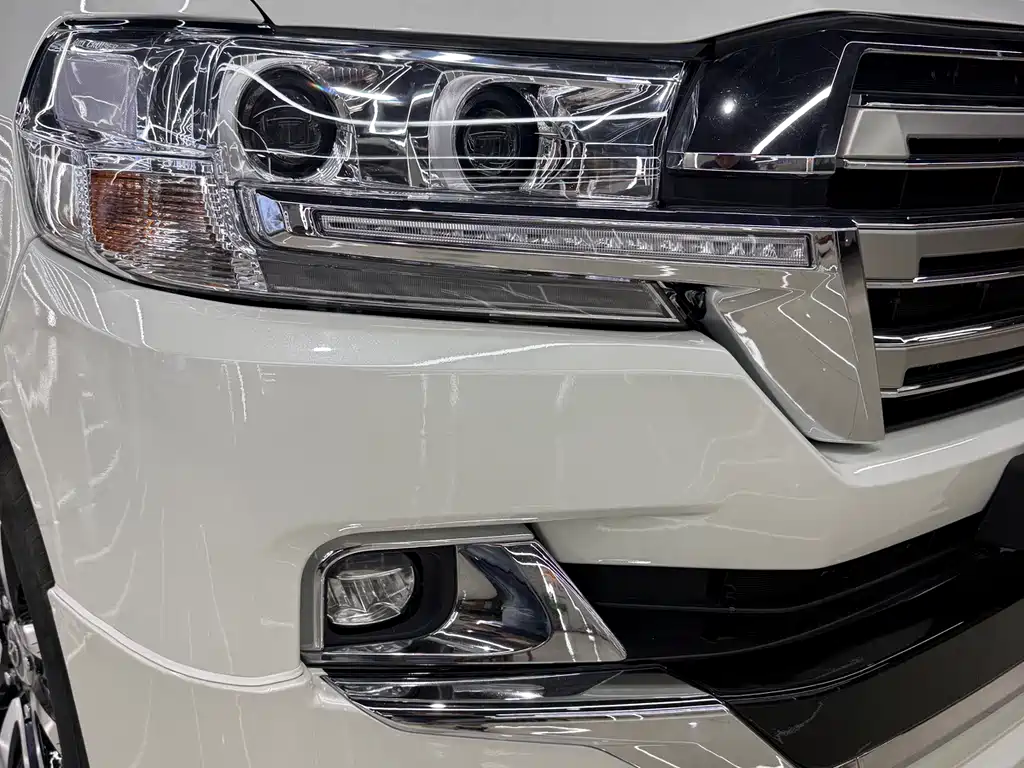 Toyota Land Cruiser 2015 — фото 18