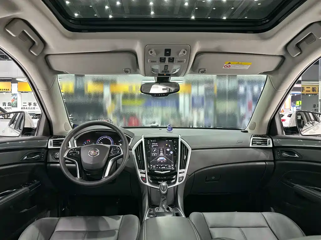 Cadillac SRX 2016 — фото 7
