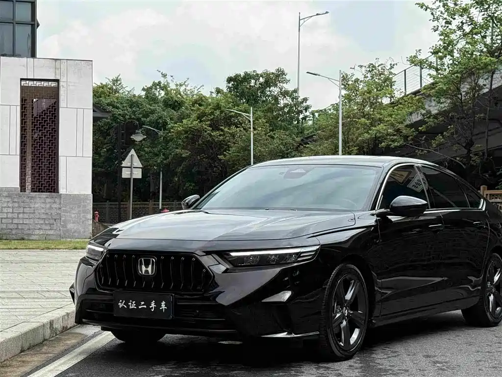 Honda Inspire 2025 — фото 14