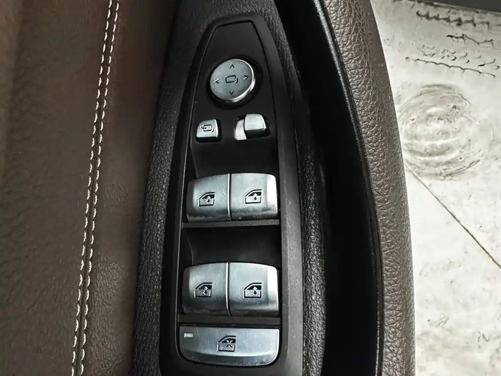 BMW X1 2022 — фото 12