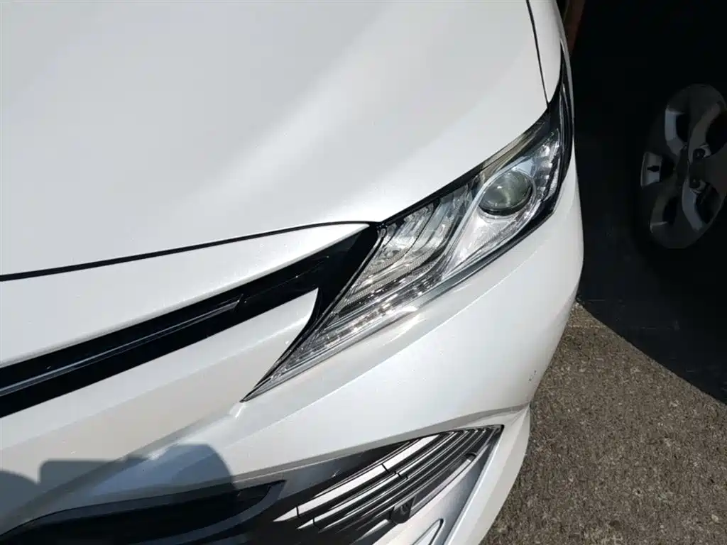 Toyota Camry 2019 — фото 23