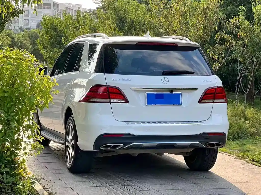 Mercedes-Benz GLE 2016 — фото 4