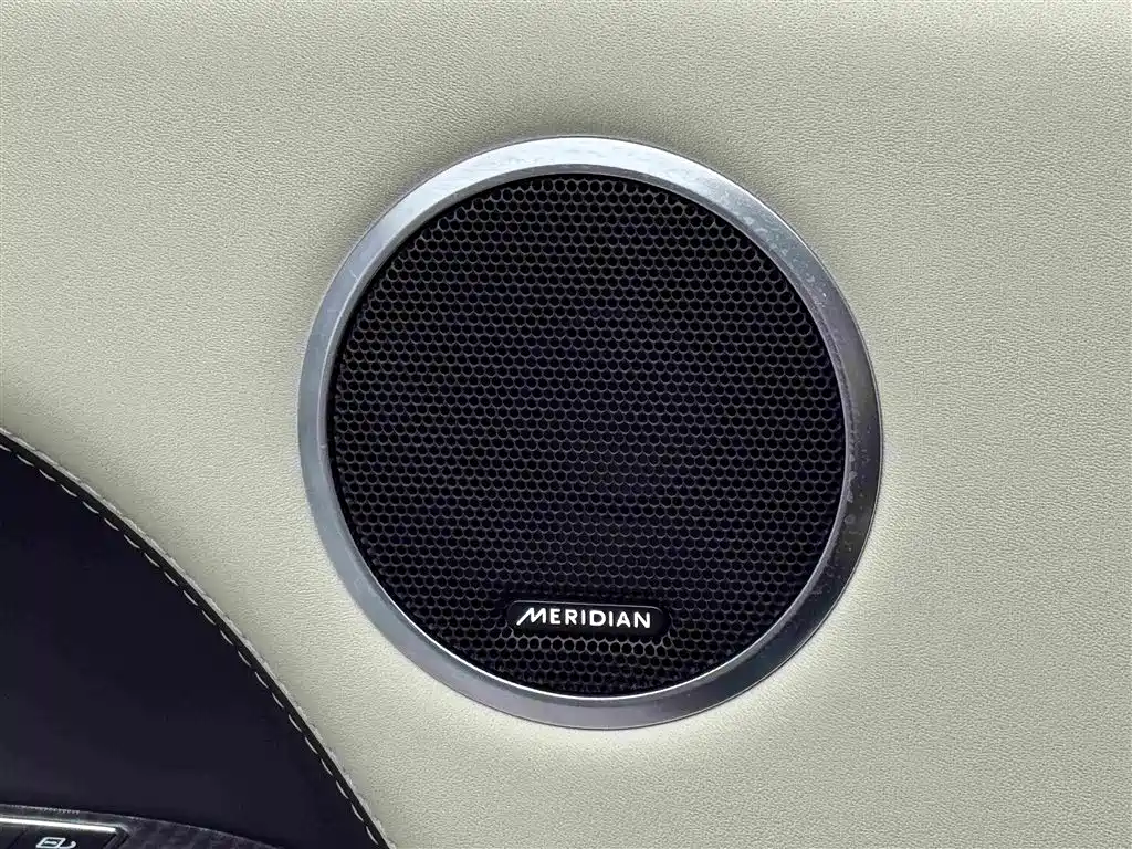 Land Rover Sport 2022 — фото 17