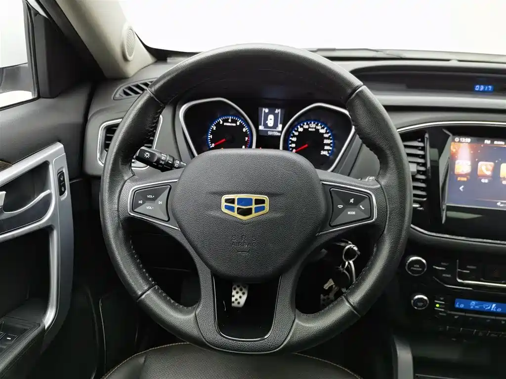 Geely Haoqing SUV 2016 — фото 11