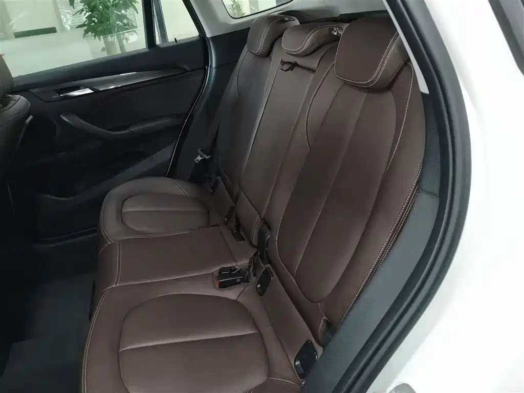 BMW X1 2017 — фото 17
