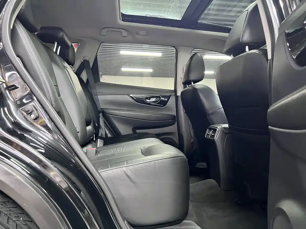 Nissan X-Trail 2019 — фото 10