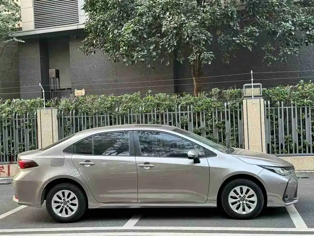 Toyota Corolla 2020 — фото 4